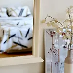 11 - Great Location, Quiet But Near The Center Apartman *