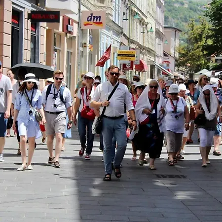 11 - Great Location, Quiet But Near The Center Appartamento *